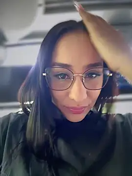 Snapshot of __IRIS__ chatting on November 8, 2025, 3:48 pm IRIS online show from November 8, 2025, 3:48 pm