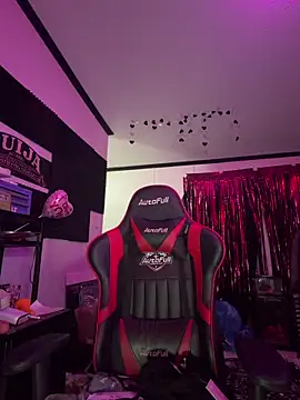 alicewonder09 online show from March 26, 2026, 4:44 am