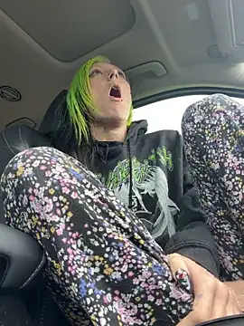 alicewonder09 online show from April 4, 2026, 7:09 pm