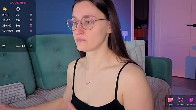 Snapshot of Alexperchik chatting on February 16, 2026, 4:27 pm Alexperchik online show from February 16, 2026, 4:27 pm