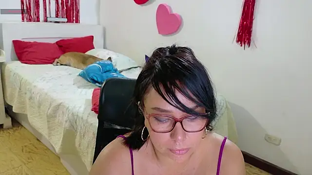 hottplay online show from February 17, 2026, 4:04 pm