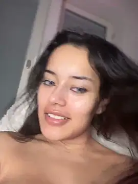 Snapshot of MistressBelleNoire chatting on February 4, 2025, 10:34 pm MistressBelleNoire online show from February 4, 2025, 10:34 pm