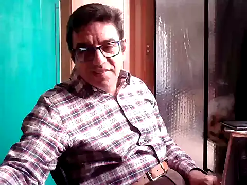 FernandoReuterG online show from October 17, 2025, 3:58 pm