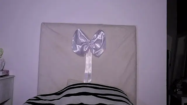 Snapshot of Angelas_dream chatting on December 19, 2025, 7:00 am Angelas dream online show from December 19, 2025, 7:00 am