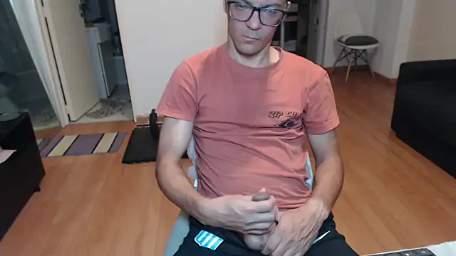 Snapshot of guachin_hunk chatting on May 19, 2026, 3:57 am guachin hunk online show from May 19, 2026, 3:57 am