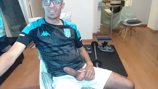 guachin hunk online show from October 22, 2025, 4:01 am