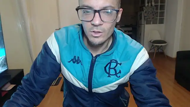 Snapshot of guachin_hunk chatting on May 31, 2026, 11:27 pm guachin hunk online show from May 31, 2026, 11:27 pm