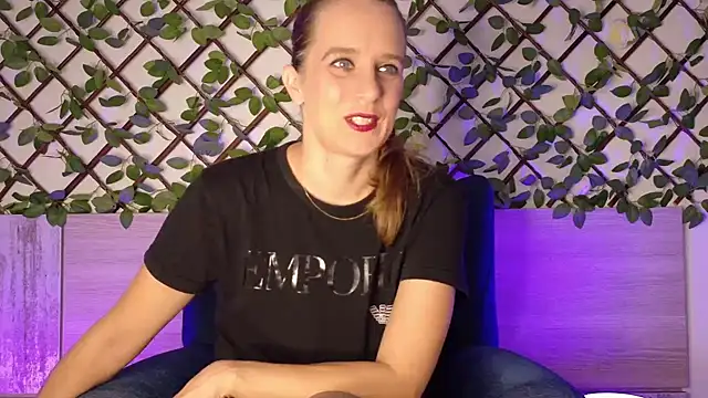 Snapshot of LadyChantale chatting on September 22, 2025, 5:46 am LadyChantale online show from September 22, 2025, 5:46 am