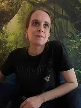 Snapshot of LadyChantale chatting on March 23, 2025, 4:38 am LadyChantale online show from March 23, 2025, 4:38 am