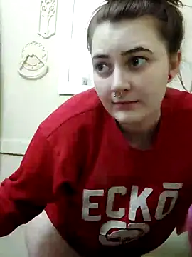 Snapshot of Snowbunnycake_131 chatting on January 17, 2025, 9:49 am Snowbunnycake 131 online show from January 17, 2025, 9:49 am