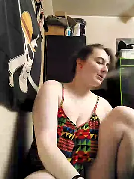 Snapshot of Snowbunnycake_131 chatting on January 25, 2025, 7:28 am Snowbunnycake 131 online show from January 25, 2025, 7:28 am