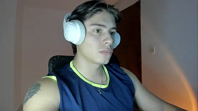 Giordano Russo online show from November 12, 2025, 4:27 am