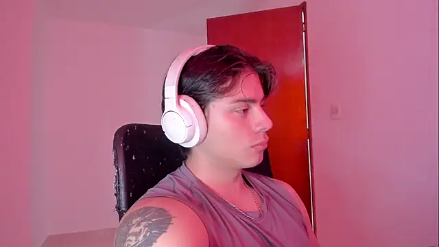 Giordano Russo online show from November 6, 2025, 8:57 pm