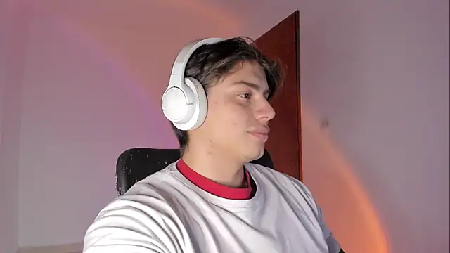 Giordano Russo online show from April 2, 2026, 1:24 am