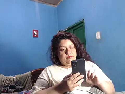 Snapshot of Lauren_baby chatting on April 28, 2026, 10:14 pm Lauren baby online show from April 28, 2026, 10:14 pm