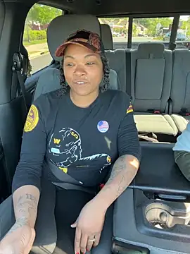 HaloRodeoLover2 online show from April 21, 2026, 2:01 pm