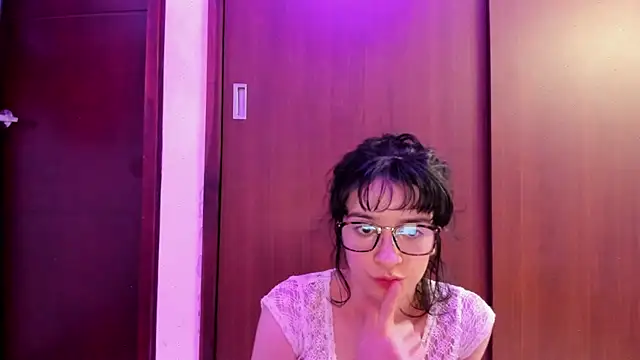  Lunnaa  online show from March 15, 2025, 4:13 am