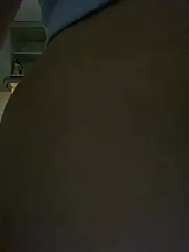  Lunnaa  online show from April 28, 2026, 2:27 am