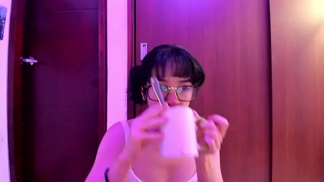  Lunnaa  online show from March 1, 2025, 1:53 am