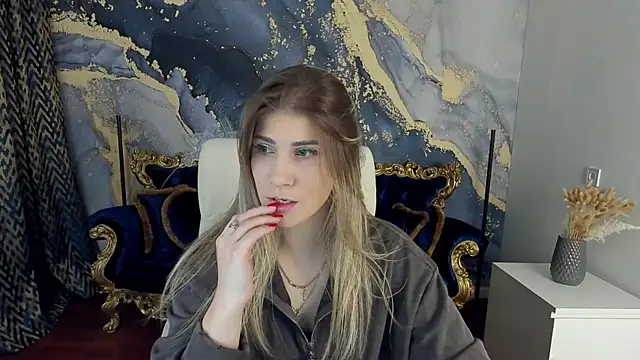 CassandraGood online show from March 13, 2025, 9:37 pm