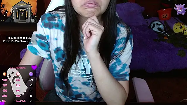 Snapshot of MidoriQuiinn chatting on October 28, 2025, 1:54 pm MidoriQuiinn online show from October 28, 2025, 1:54 pm