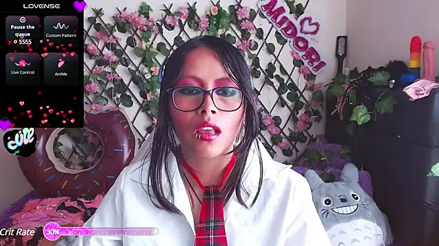 Snapshot of MidoriQuiinn chatting on February 3, 2025, 5:56 pm MidoriQuiinn online show from February 3, 2025, 5:56 pm