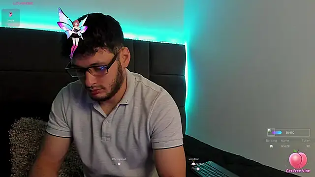 alejandro  2 online show from October 23, 2025, 5:11 pm