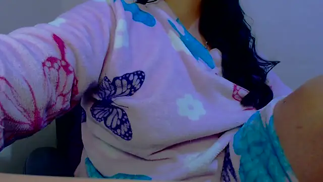 sahtlove1 online show from October 26, 2025, 7:20 am