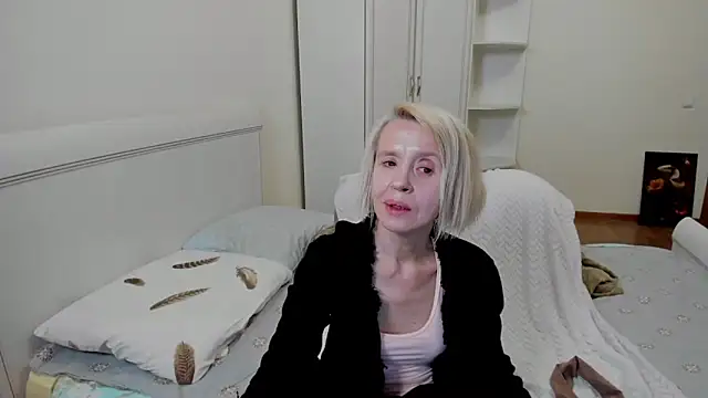 aminalive online show from November 30, 2025, 6:19 pm