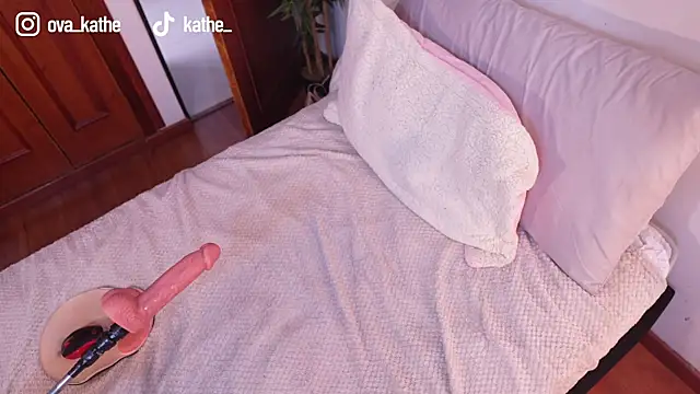 Lucy fit online show from April 15, 2026, 9:15 pm