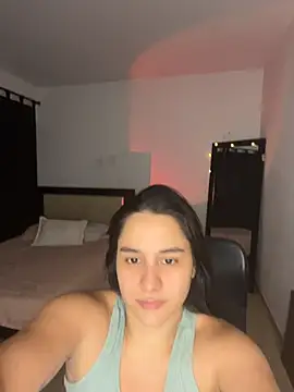 Mavie roses online show from December 4, 2025, 12:42 am