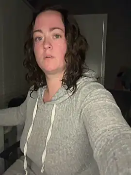 Snapshot of annarivers chatting on November 17, 2025, 12:25 am annarivers online show from November 17, 2025, 12:25 am