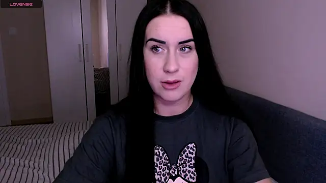 LadyStacy online show from December 15, 2025, 9:04 am