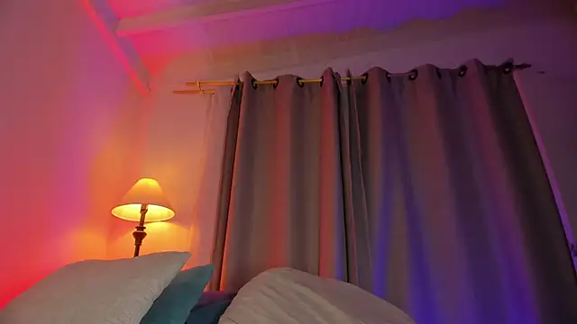 hot booty  online show from October 28, 2025, 10:41 pm