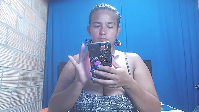 Snapshot of isabella_dirty69 chatting on February 12, 2025, 3:07 am isabella dirty69 online show from February 12, 2025, 3:07 am