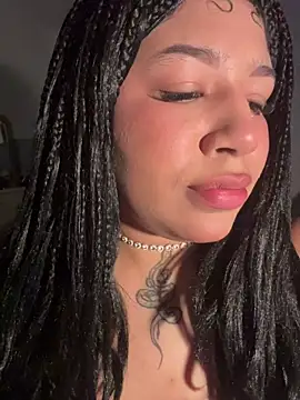 IamSashaLuv online show from April 7, 2026, 10:00 pm