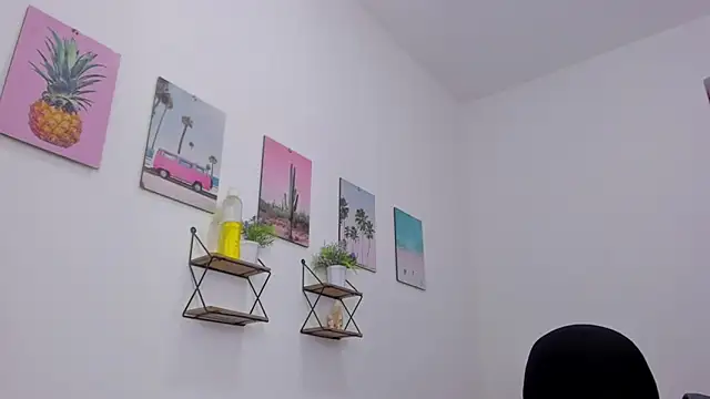 Snapshot of Emma_lean chatting on December 5, 2025, 12:04 pm Emma lean online show from December 5, 2025, 12:04 pm