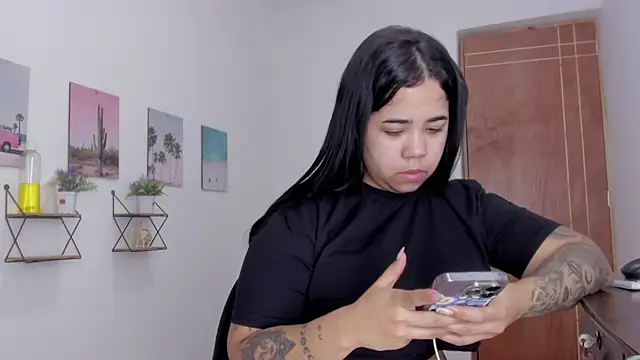 Emma lean online show from February 5, 2026, 5:42 pm