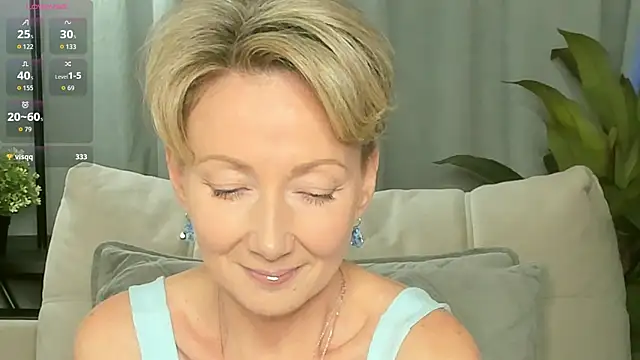 Snapshot of AkexandraFix chatting on June 1, 2026, 1:55 pm AkexandraFix online show from June 1, 2026, 1:55 pm