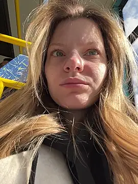 MaryHiggins online show from April 19, 2026, 7:42 am