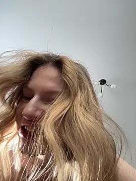 MaryHiggins online show from February 21, 2026, 12:07 pm