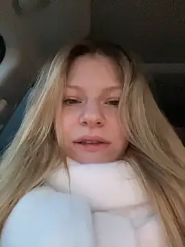 MaryHiggins online show from November 20, 2025, 1:34 pm