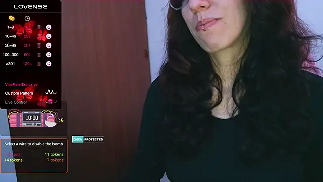 Snapshot of thecherry_Paulette chatting on October 15, 2025, 2:47 pm thecherry Paulette online show from October 15, 2025, 2:47 pm