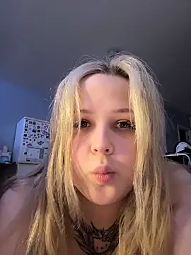 B Ratz online show from November 14, 2025, 9:51 pm