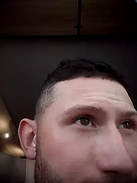 Snapshot of Juninho5755 chatting on November 16, 2025, 5:39 pm Juninho5755 online show from November 16, 2025, 5:39 pm