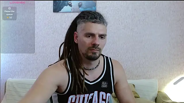 Snapshot of Aestheticguy101 chatting on July 8, 2026, 12:50 pm Aestheticguy101 online show from July 8, 2026, 12:50 pm