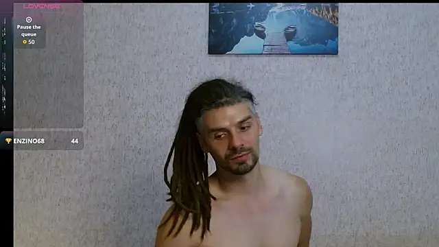 Aestheticguy101 online show from September 28, 2025, 6:26 pm