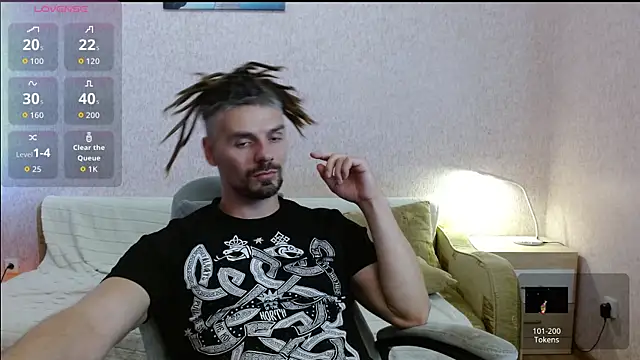 Snapshot of Aestheticguy101 chatting on July 12, 2026, 2:51 pm Aestheticguy101 online show from July 12, 2026, 2:51 pm
