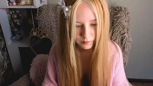 Snapshot of sarakaell chatting on July 24, 2026, 1:56 am sarakaell online show from July 24, 2026, 1:56 am