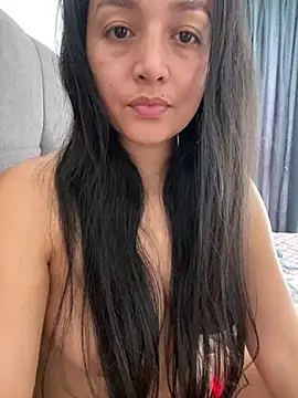 Snapshot of vellaAngel chatting on December 15, 2024, 4:37 pm vellaAngel online show from December 15, 2024, 4:37 pm